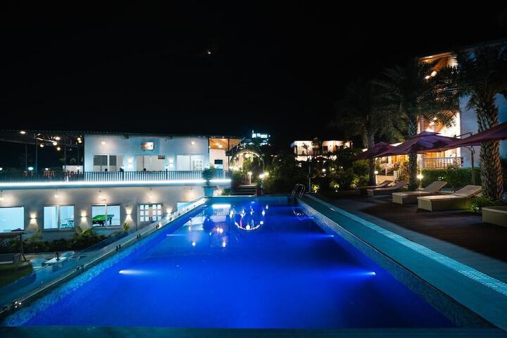 Pool 7 of 16