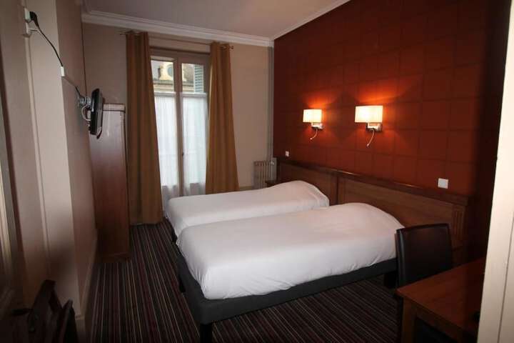 Room 3 of 31