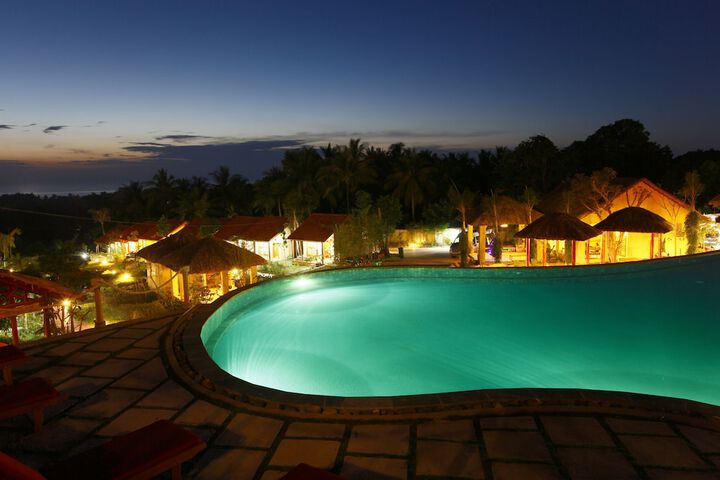 Pool 40 of 147