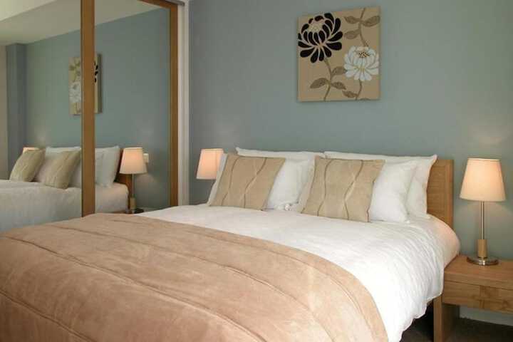 Room 5 of 25