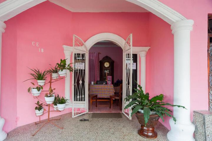 RedDoorz near Palembang Airport 1