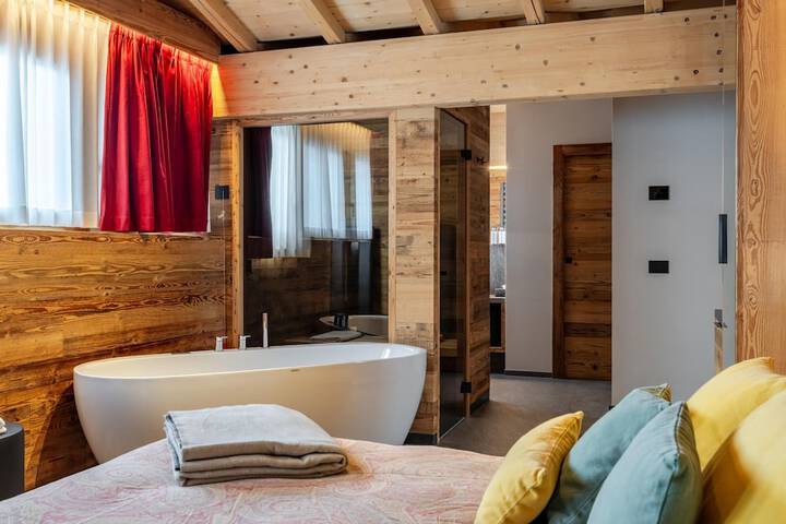 Room 46 of 150