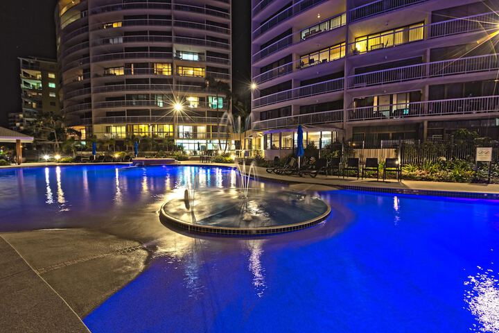Hotel Pool