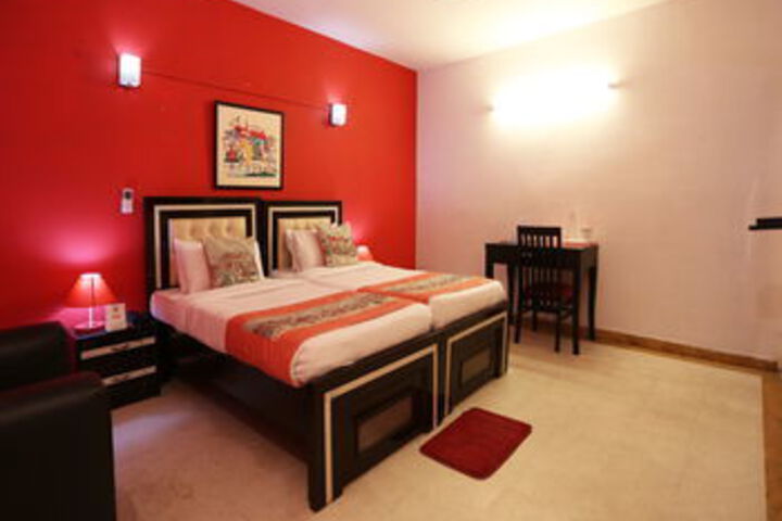Room 18 of 42