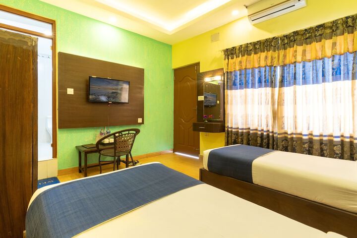 Room 4 of 43