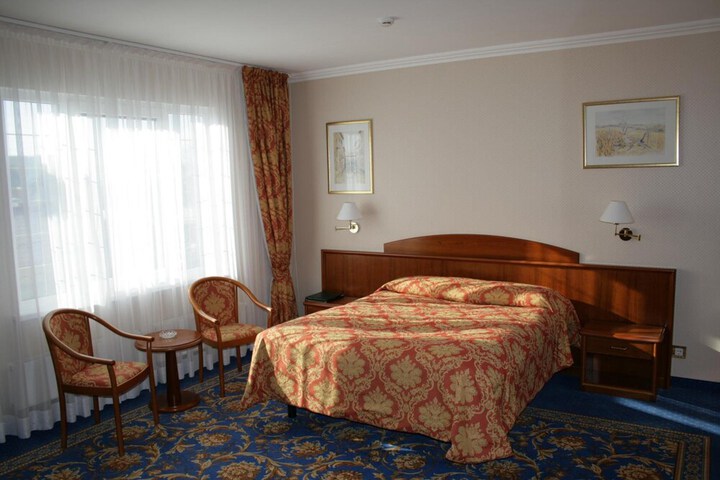 Room 7 of 59