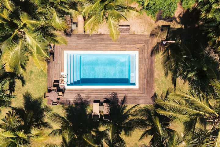 Hotel with Pool