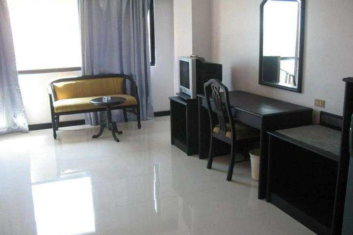Photo 11