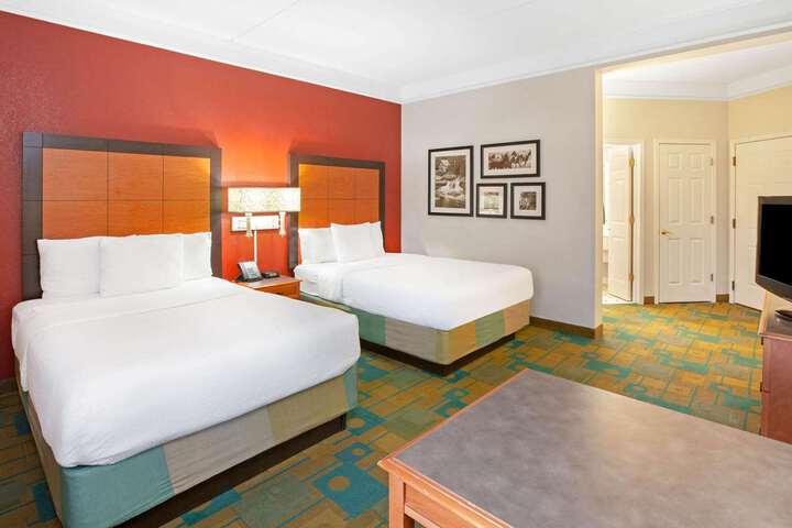 Room 12 of 34