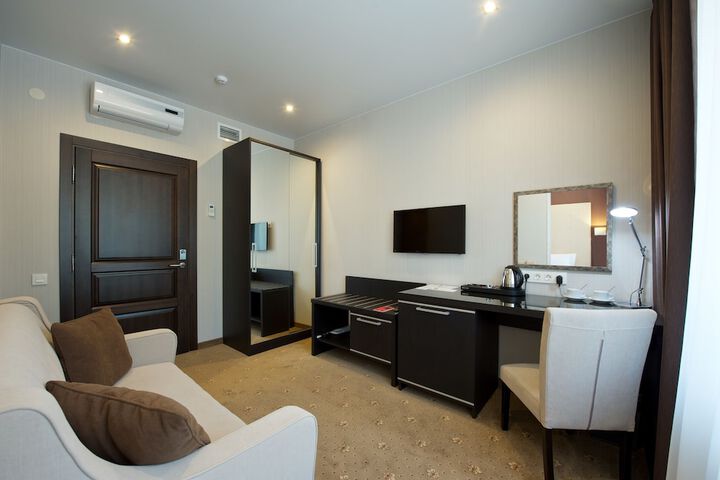 Room 7 of 57