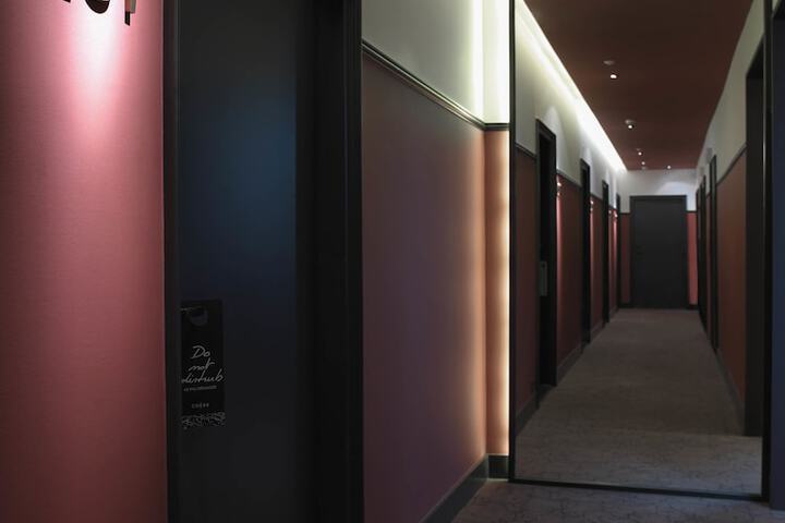 Ballroom/Hall 33 of 41
