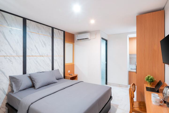 Room 16 of 38