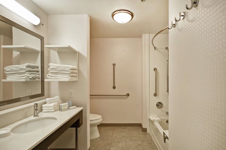 Room 34 of 56