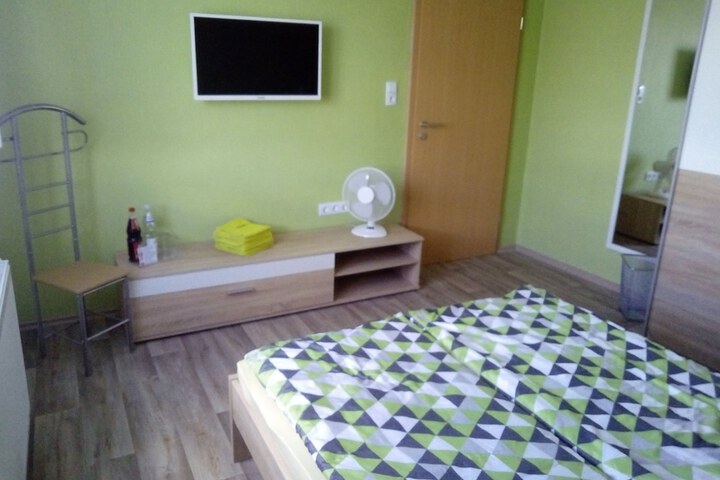 Room 6 of 60