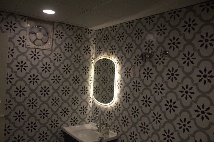 Room 43 of 67