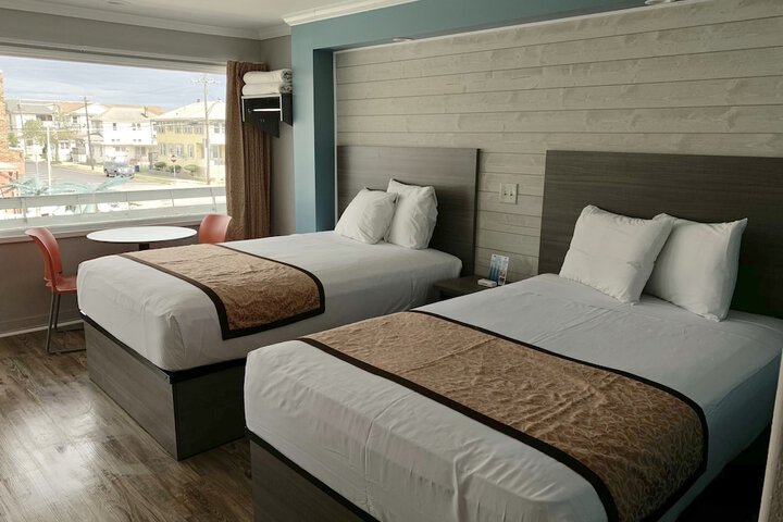 Room 2 of 30