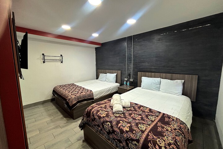 Room 45 of 158