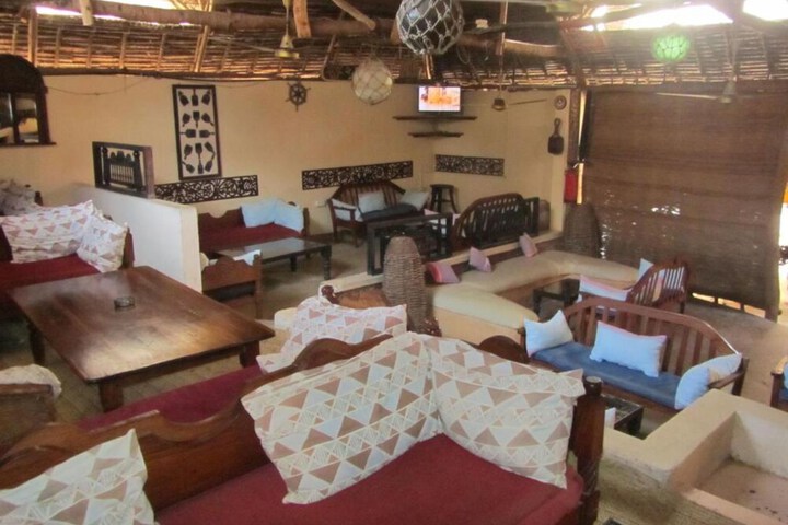 Room 9 of 21