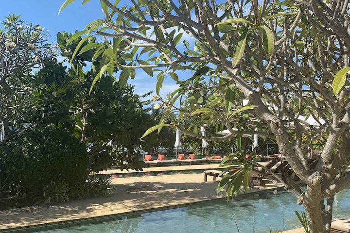 Hotel with Pool