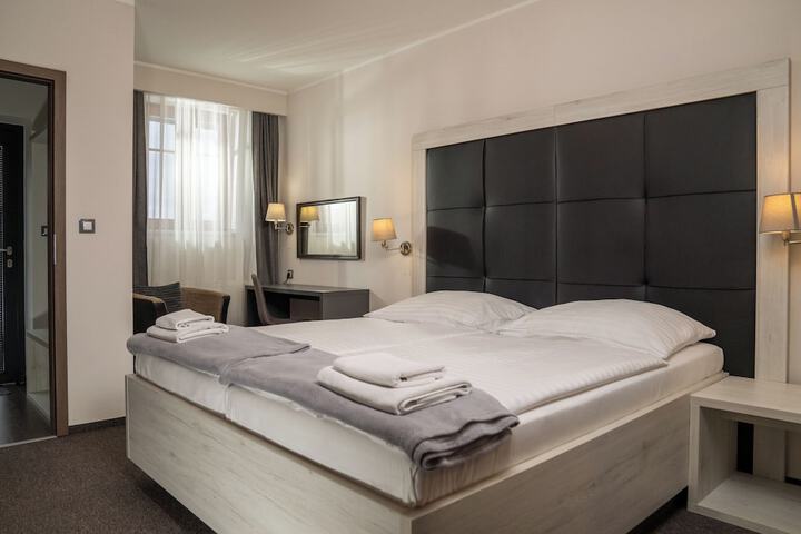 Room 40 of 82