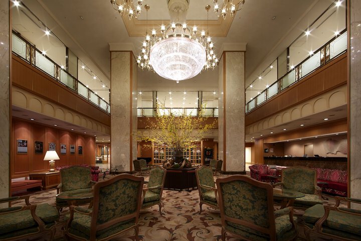 Entrance & Lobby