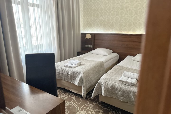 Room 25 of 60