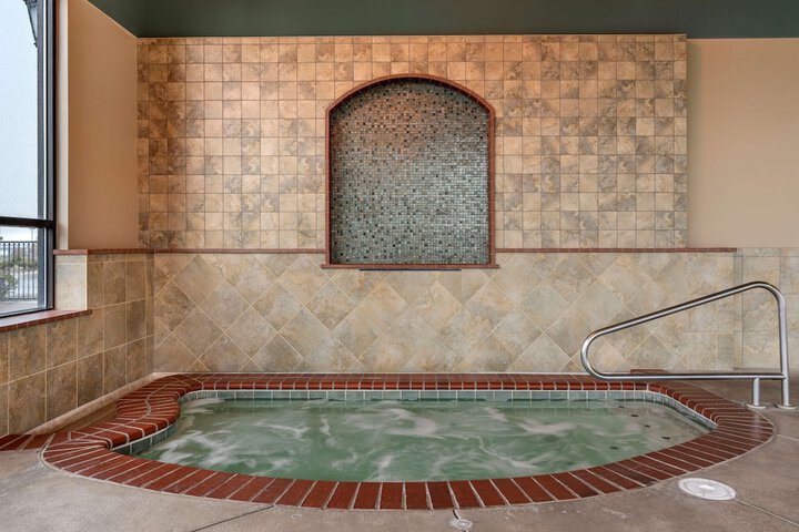 Spa 40 of 53