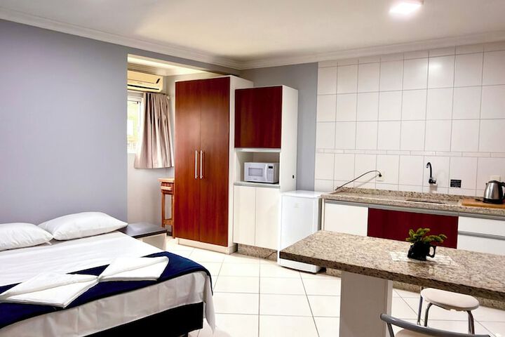 Room 4 of 34
