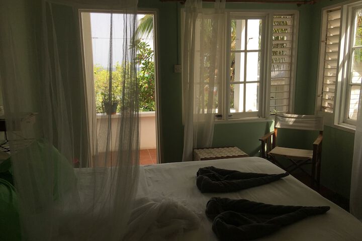 Room 17 of 170
