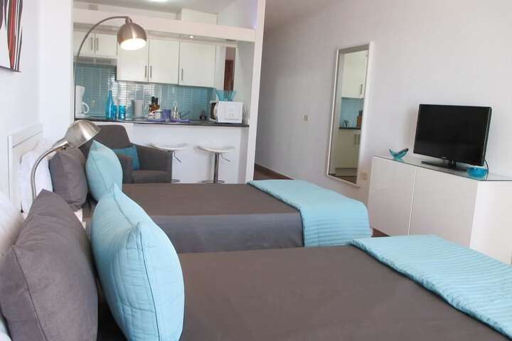 Room 2 of 29