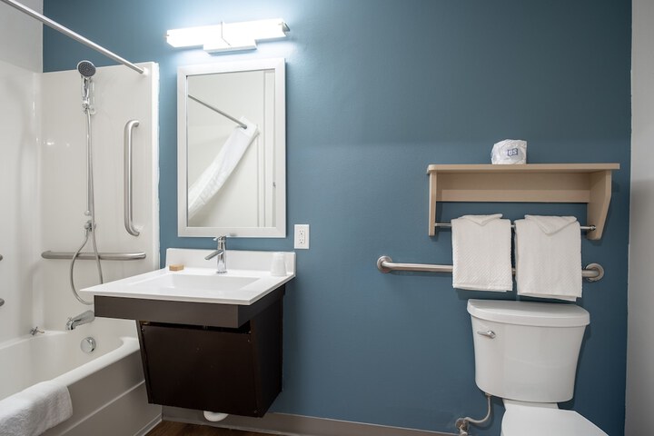 Clean Restrooms