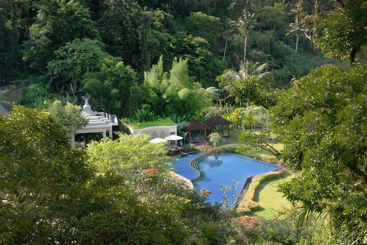 Pool Hotel