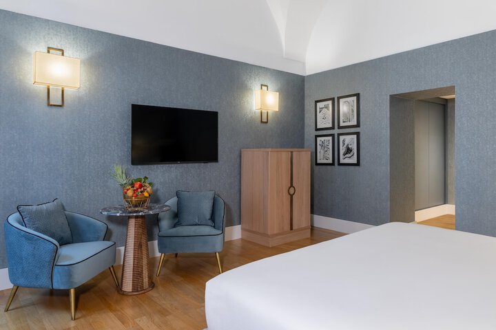 Room 50 of 72