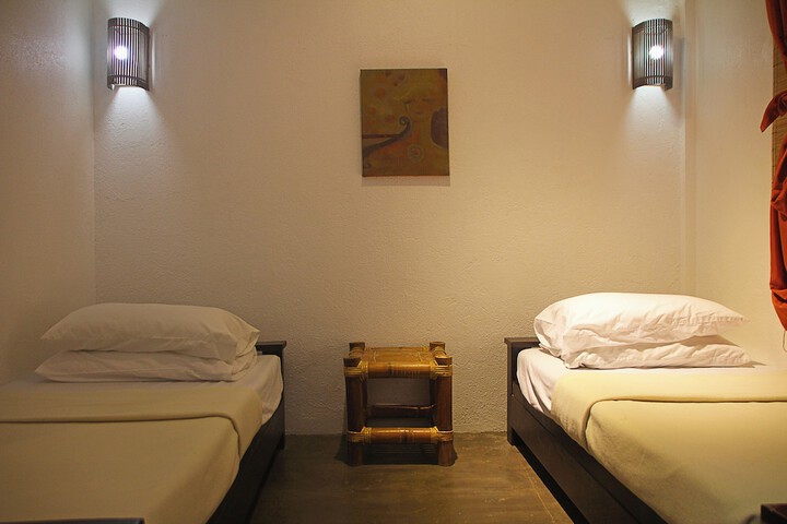 Room 25 of 62