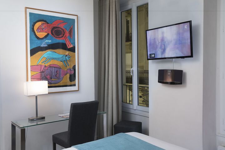 Room 6 of 34