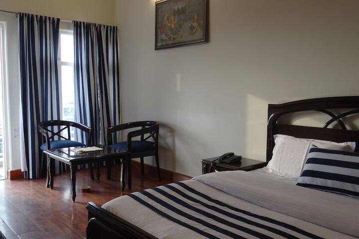 Room 26 of 113