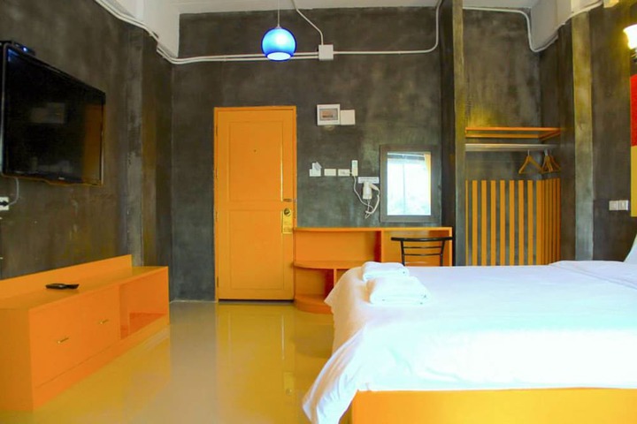 Room 9 of 53