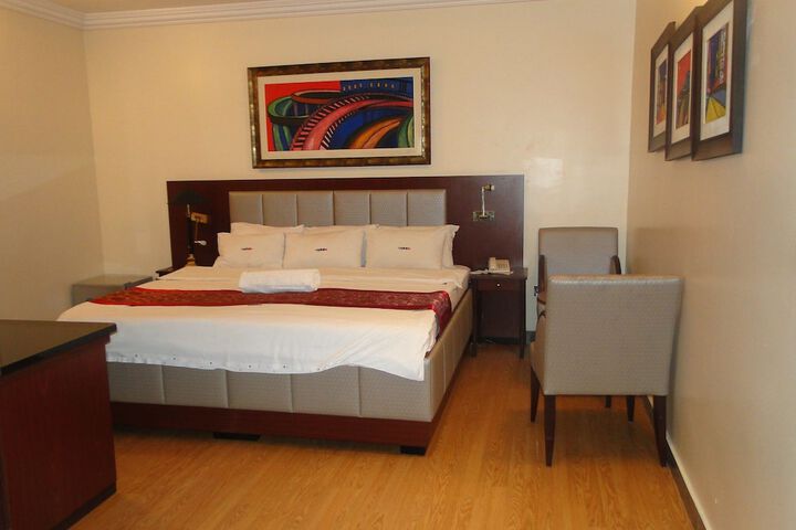 Room 5 of 45