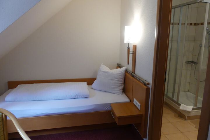 Room 8 of 55