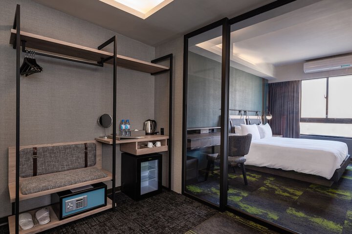 Room 30 of 109