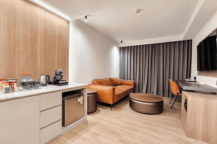 Room 18 of 46