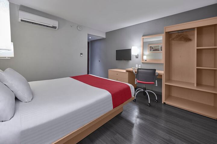 Room 7 of 30