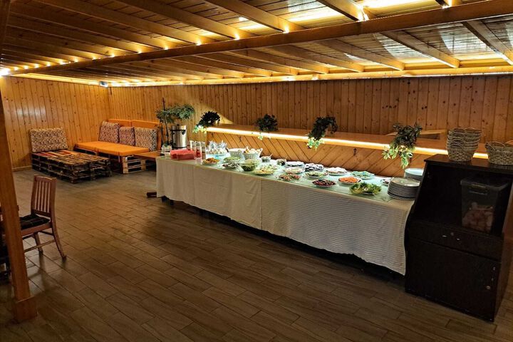 Dining 54 of 68