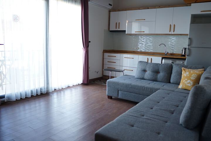 Room 93 of 139