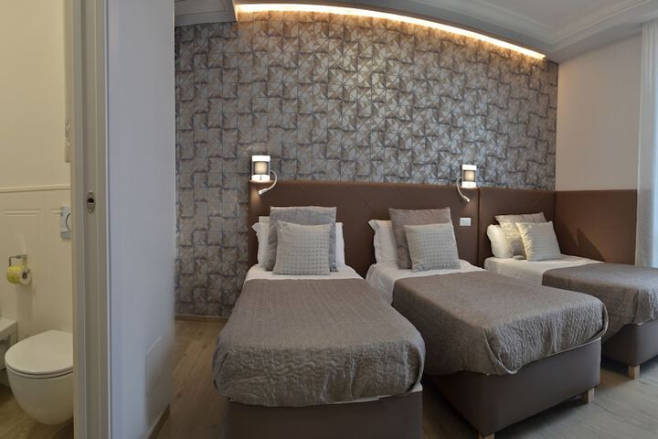 Room 29 of 64
