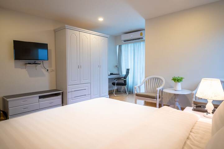 Room 3 of 22