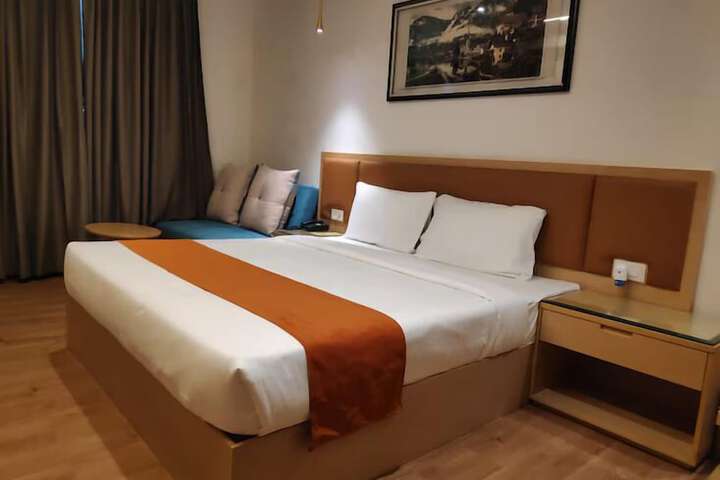 Room 28 of 57