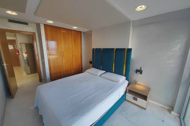 Room 82 of 404