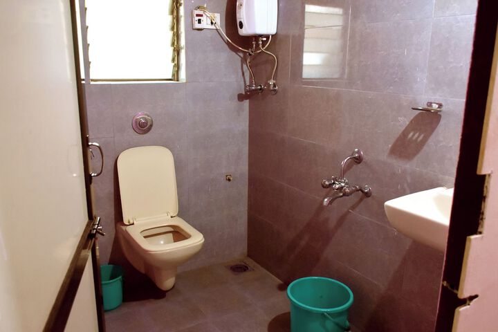 Room 30 of 59