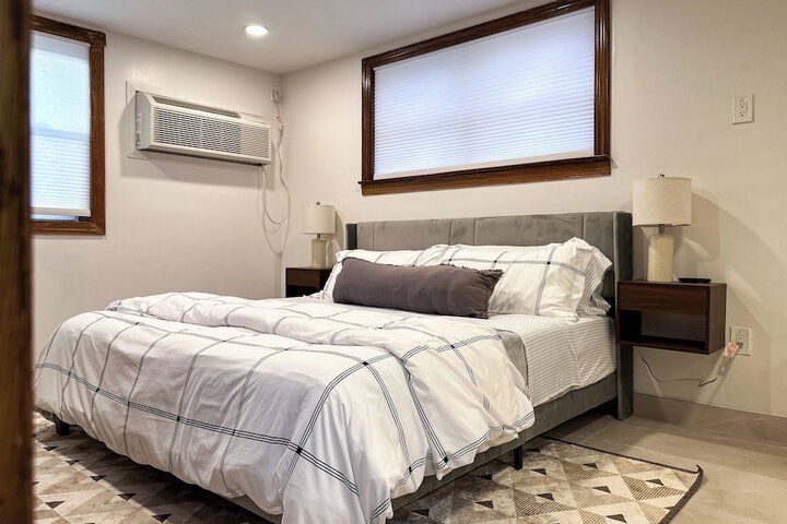 Room 16 of 84